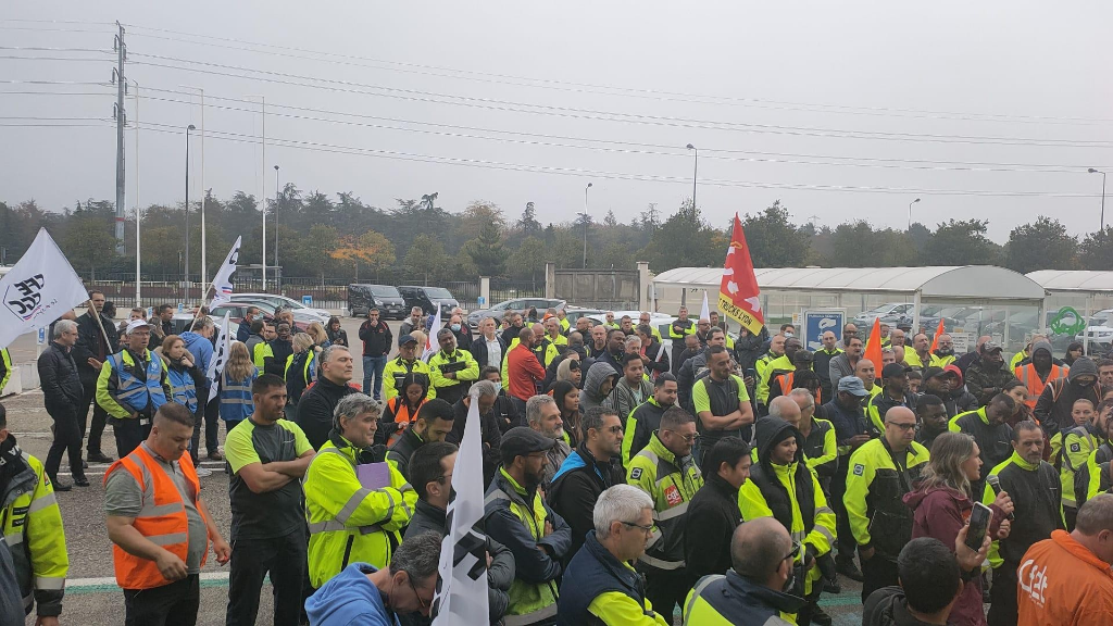 Grande combativité des grévistes de Renault Trucks