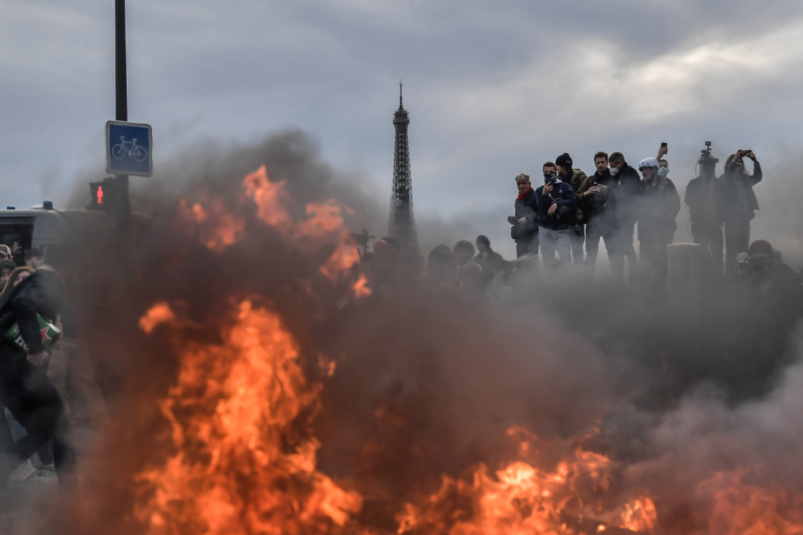 Émeutes du 16 mars : la France s’embrase